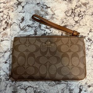 Coach Brown Signature Pattern Zip Wristlet